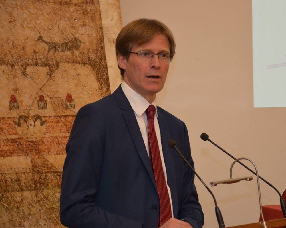 conference universite interne ofpra Pascal Brice