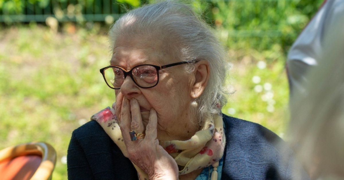 Quels sont les premiers signes de la maladie d'Alzheimer ? - Ordre de ...