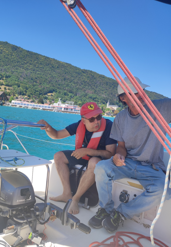 Barre à babord toute capitaine ! 