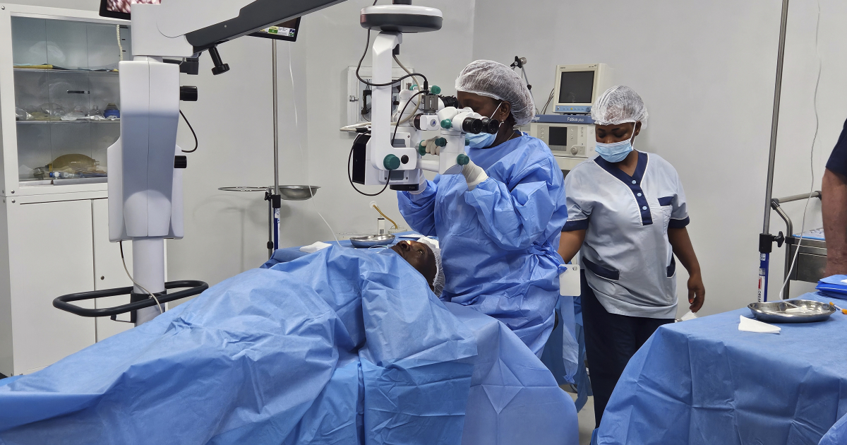 Ophtalmologie : soigner la cataracte en Côte d’Ivoire - Ordre de Malte
